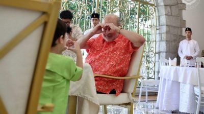 国家元首与元首后返柔 与王室成员庆哈芝节
