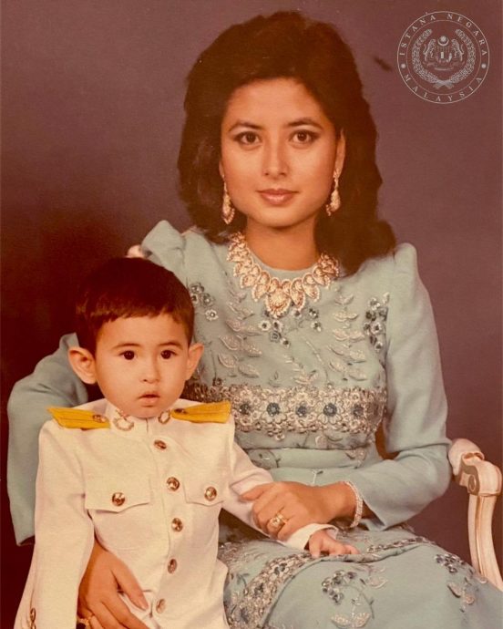 柔摄政王迎41岁生日   元首后贴文分享儿时点滴