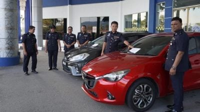 2吸毒犯涉破门行窃   干案24小时内遭警逮捕