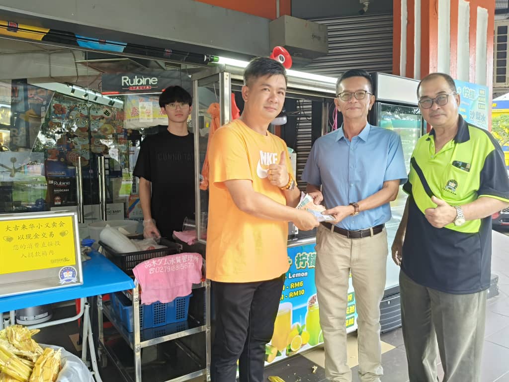 本报活动:星洲情牵大古来华小嘉年华 2造势义卖筹得7688令吉