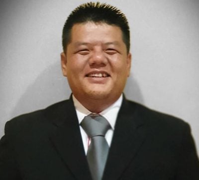 学校路试行单行道首日  居銮大塞车