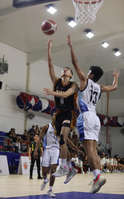 (已签发)柔:**封面**全国U17篮赛丨柔男队巨大分差夺季军 女队微差错失蝉联季军