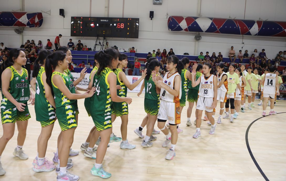 (已签发)柔:**封面**全国U17篮赛丨柔男队巨大分差夺季军 女队微差错失蝉联季军