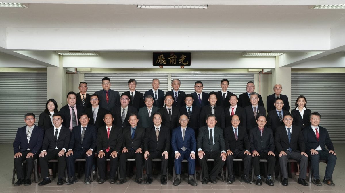 (已签发)柔:居銮中华华文学校董事会复选 王培荣蝉联董事长