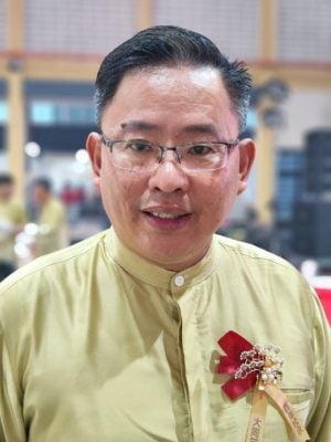 笨珍大同学校百年校庆   筹500万成功达标