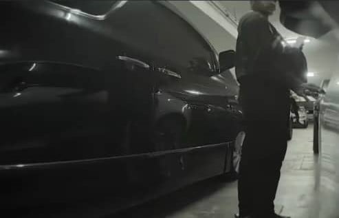 (已签发)柔:**版二头**商场出现偷车内财物不法之徒,新山民众受促留意警惕