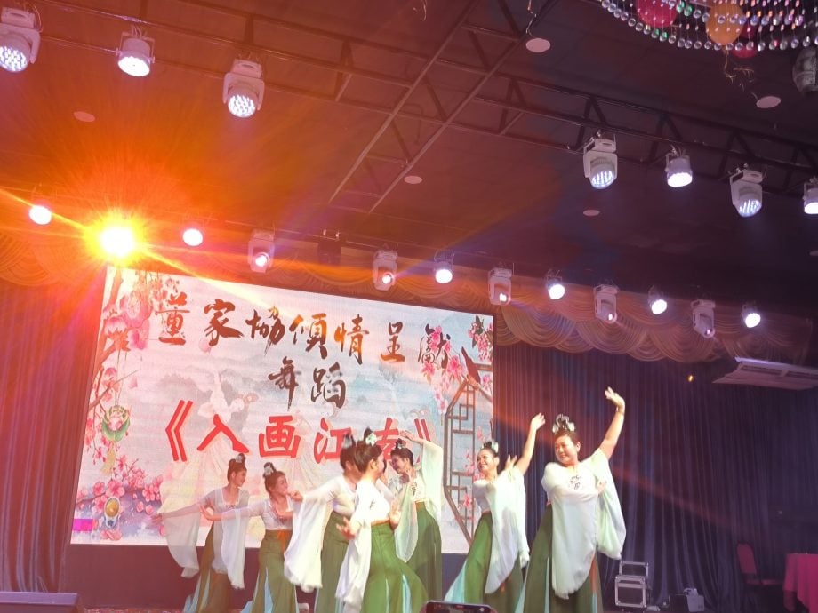 (已签发)柔:**版头**本报活动:星洲情牵大古来华小嘉年华 筹获50万提前达标