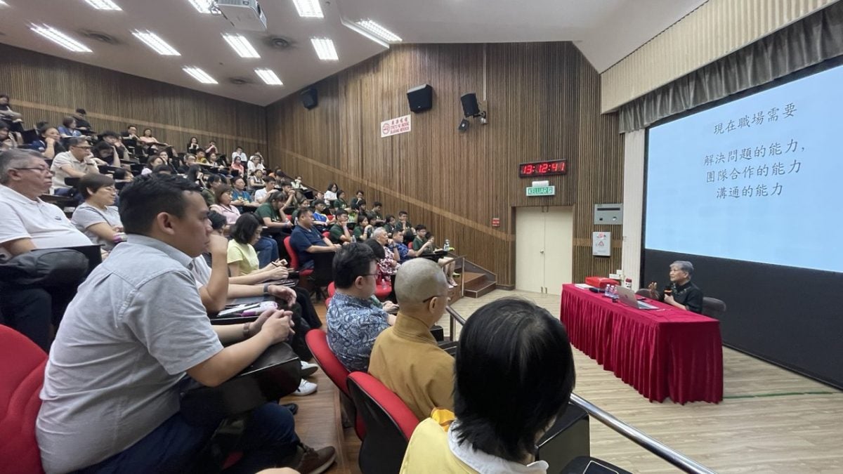 本报活动:洪兰:没有不可教的孩子,只有不会教的老师