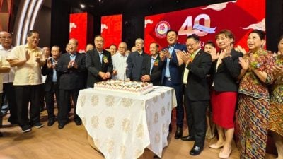 郑炳财促青年团妇女组   善用乌鲁地南福建会馆会所办活动