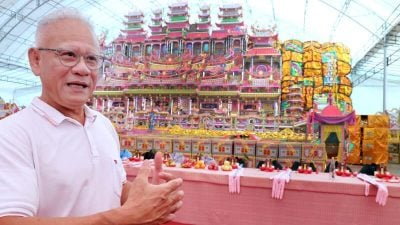 孝子花近百万办功德   焚9公尺“豪宅”祭亡母