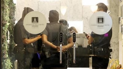 情侣开房爆冲突血溅酒店  冲撞警员被捕