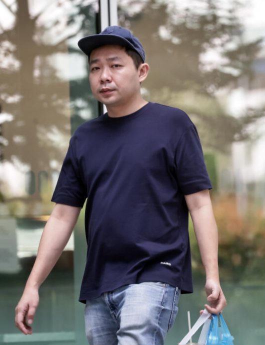 撞骑士移到草坪 司机肇事后逃逸 监17月吊牌8年