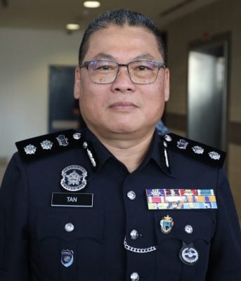(已签发)柔:罗里失控翻覆 所幸未酿伤亡