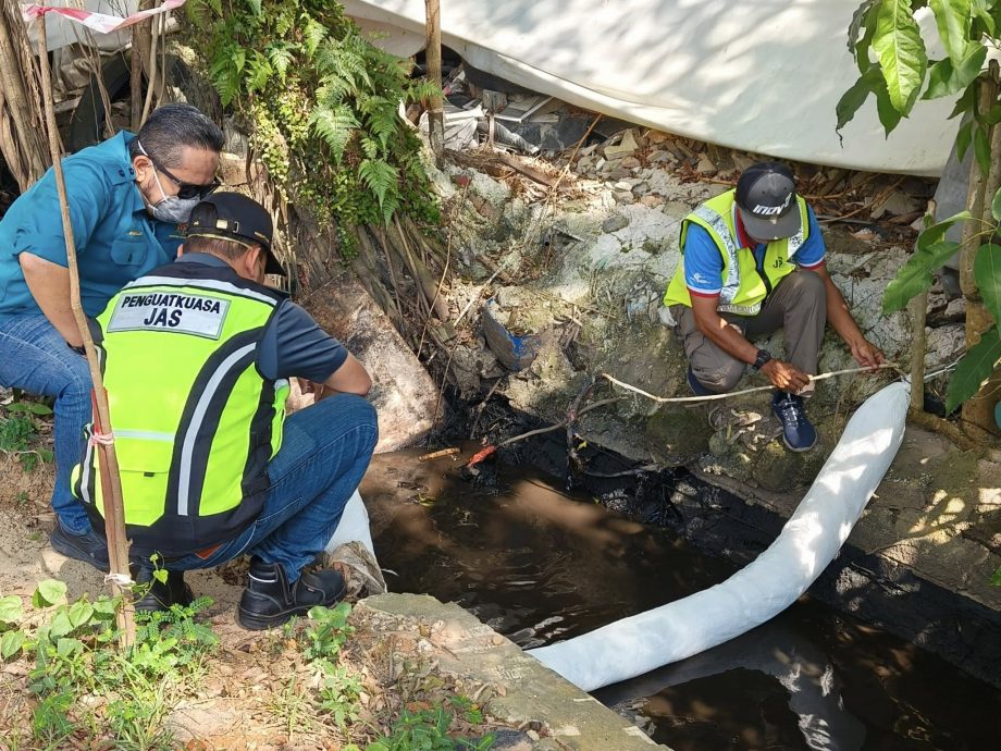 (已签发)柔:马西公主城工业区火患持续 油桶堆积阻灭火进度