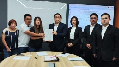 【视频】男童留校车内死亡 | 律师：当局未说明案件进展 盼总检署体恤家属