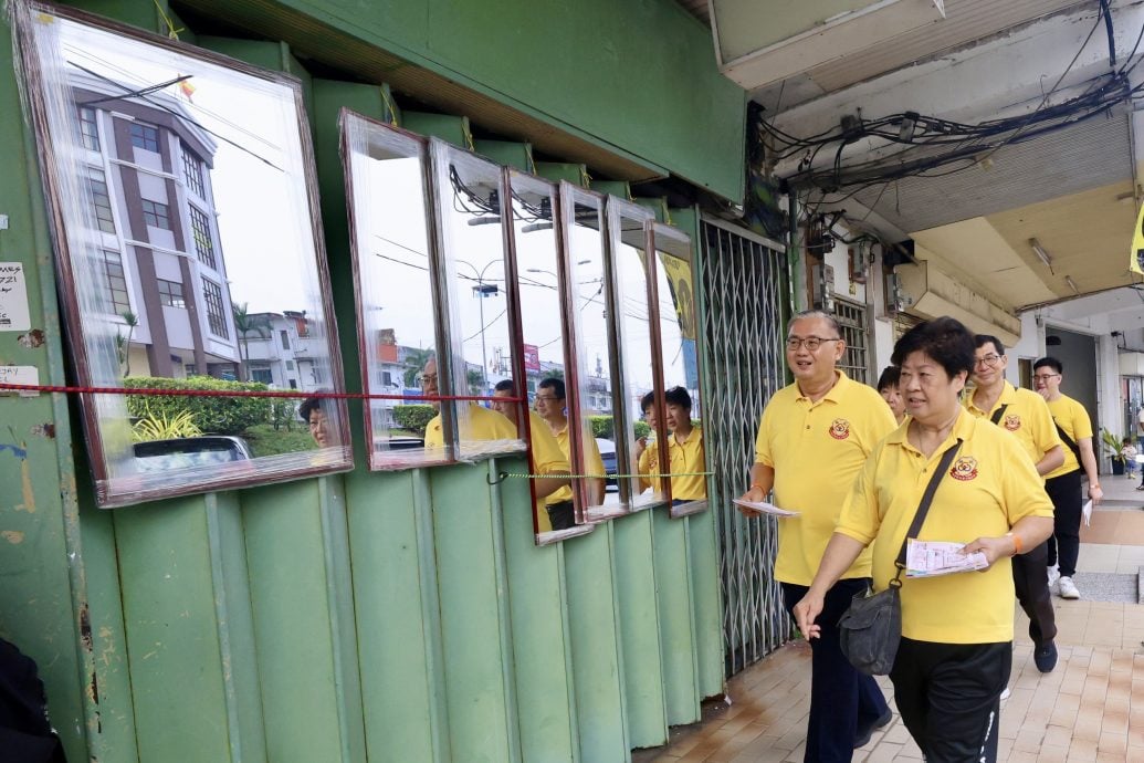（早报主文）大都会/逾500人参与八打灵再也旧区“发现老街.城市寻宝” 朝阳下漫步感受老城温度 