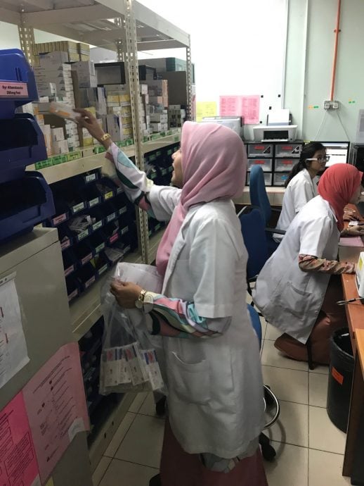 :万挠诊所启用EMR 病人须带大马卡真本