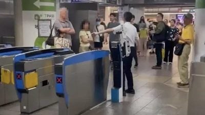 旅客找不到刷卡处竟被骂“瞎”！ 台铁站务员失控爆粗惹众怒