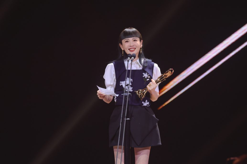 金曲36 | 魏如萱击败蔡健雅二度封后 方大同获最佳作曲人奖