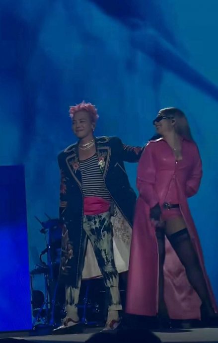 GD时隔1个月辟谣恋情 与Sana真实关系曝光