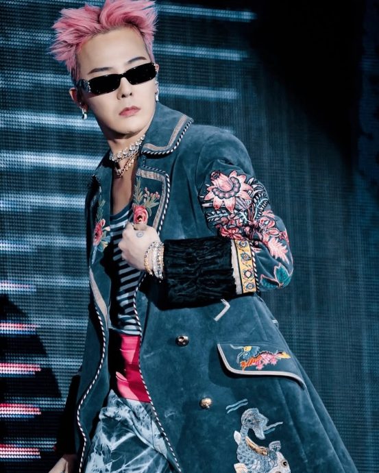 GD时隔1个月辟谣恋情 与Sana真实关系曝光