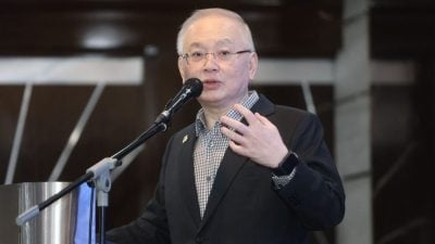 许国伟 | 金庸早就写出马华的困局