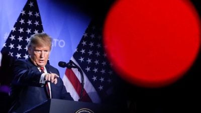 美军卡塔尔基地遭攻击后 特朗普宣布以色列伊朗同意停火