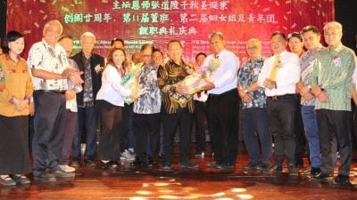 亚历山大：政府持续推动发展 . 加帛已今非昔比