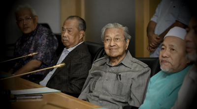 An umbrella for all Malaysians is much better, Dr Mahathir