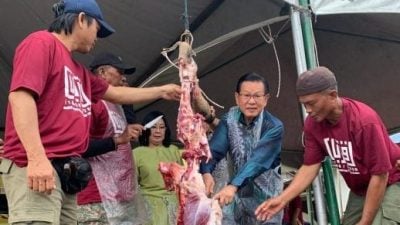 李景胜：维护居家环境 . 建议社区发起大扫除