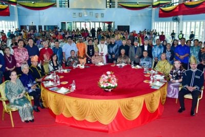 总理祝贺国家元首华诞 . 感谢睿智关怀治理国家