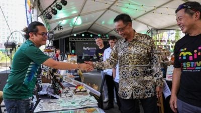 卡林参观WAK艺术文化节．赞赏创意群体踊跃参加