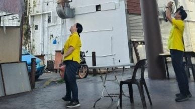 老人街屋顶玻璃不稳．市政局将安排修复