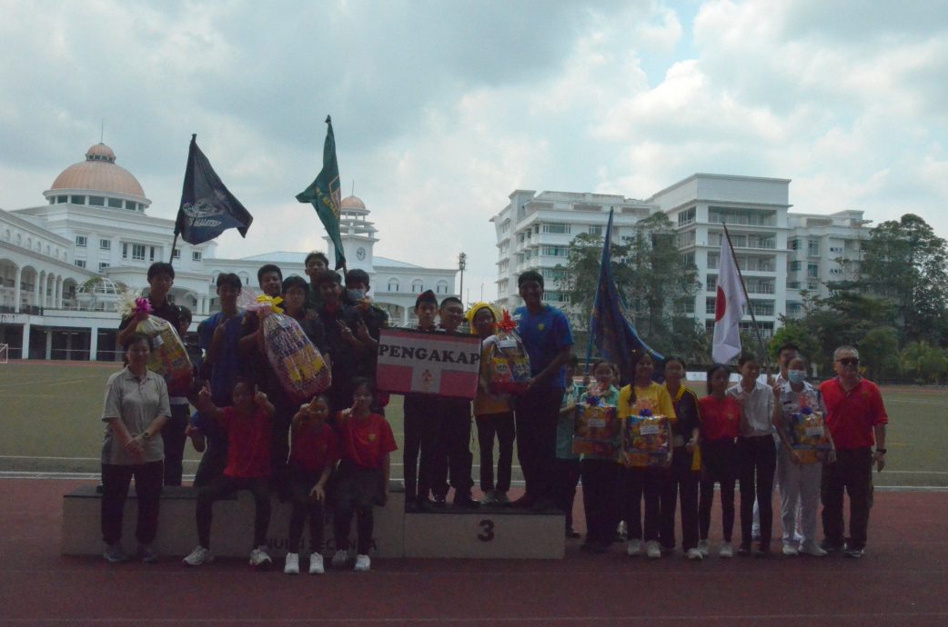 NS年轻人（主文）：振中二校运动会 奋勇争先 青春飞扬