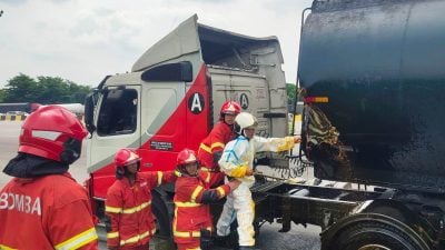 运载棕油卡车误撞金属物 导致油罐破裂 500升油料引起污染
