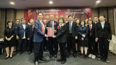 张仕国：文化守护者家庭顶梁柱 . 小贩是城市灵魂人物