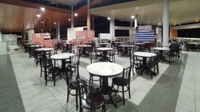 新珠安菜市饮食区 . 装百叶挡雨遮阳