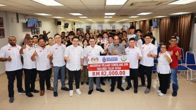 SPM特优生奖励金破8万  安顺火箭明年增设“飞跃进步奖”