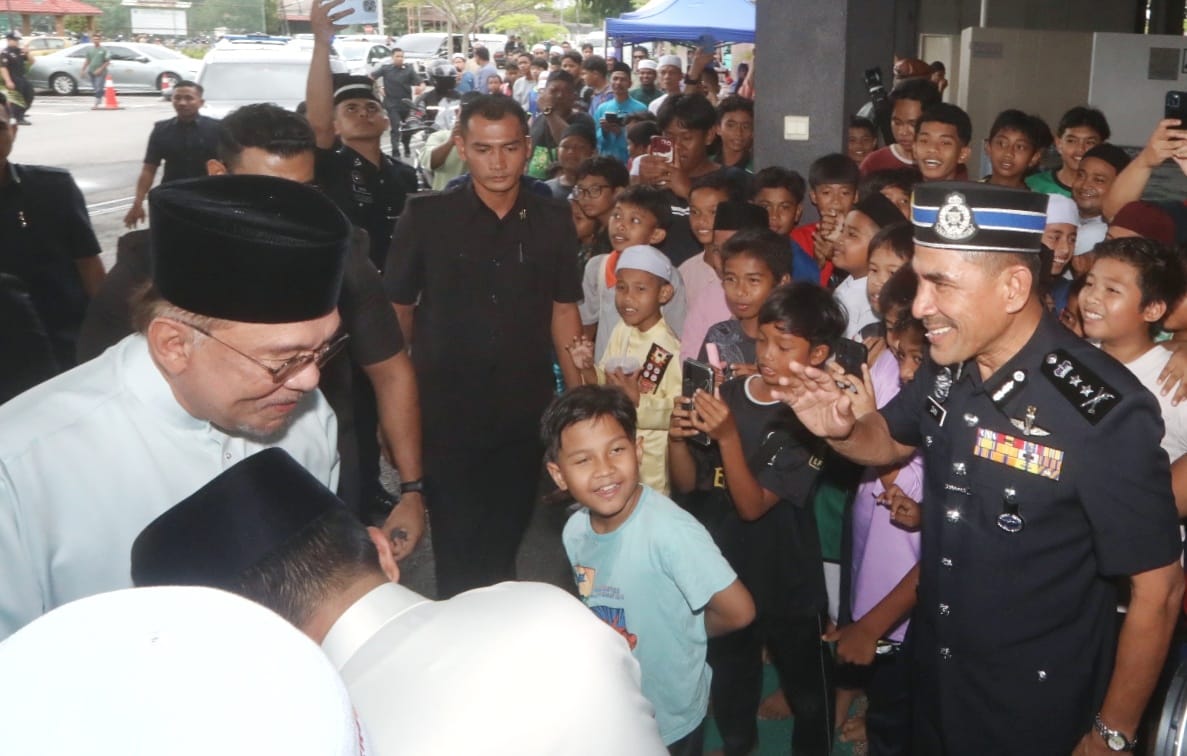 SRC案DNAA|安华：我不干涉 “属法官和总检察长的事”