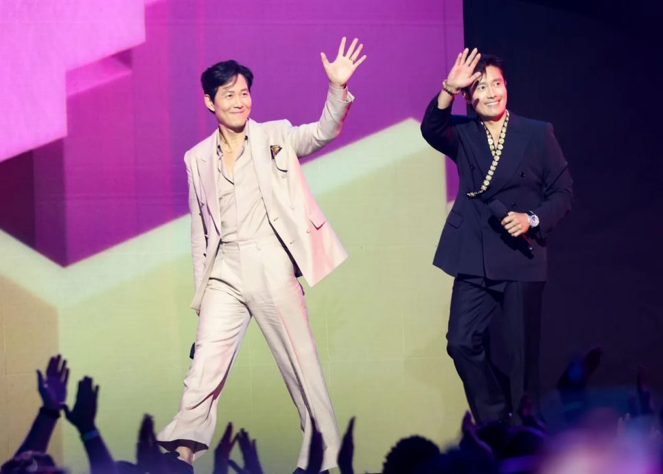 T.O.P甩骂名现身美国宣传《鱿鱼3》 李政宰曝：新关卡不善良