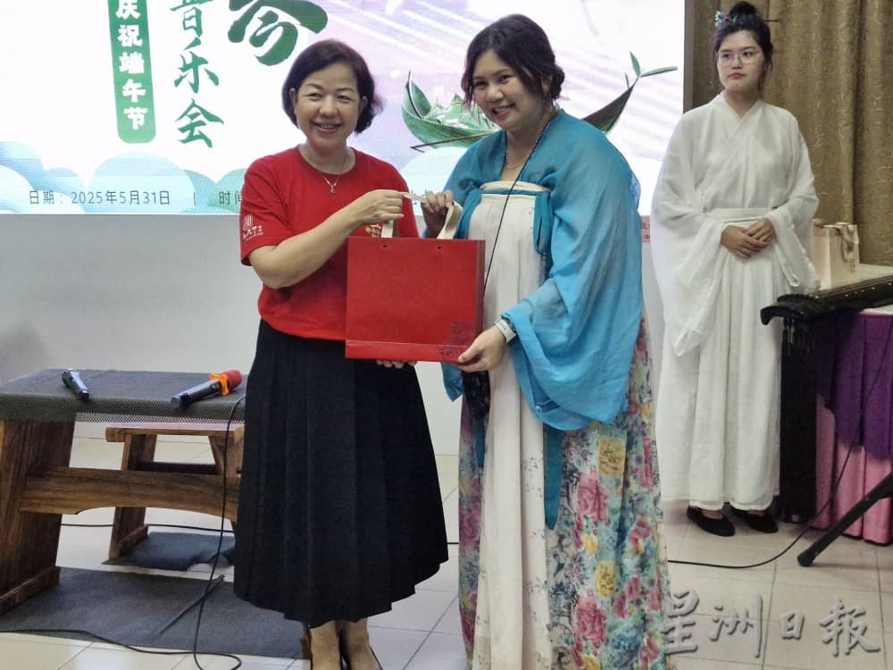 **已签发**柔:銮古琴学会正式成立 办音乐会展中华传统文化之美
