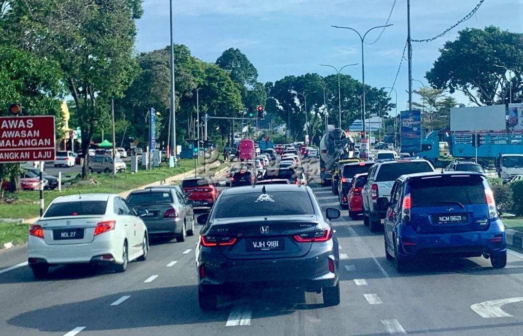 芦骨严重塞车 政府拨140万提升精明交通灯