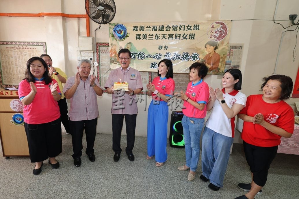 森福建会馆 芙东天宫庆端午| 去年学裹粽 今年当师傅,文化传承不“粽”断