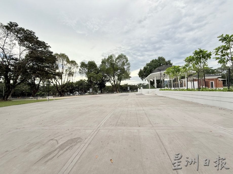 封面-大都会:240万打造新古毛新景区/19图