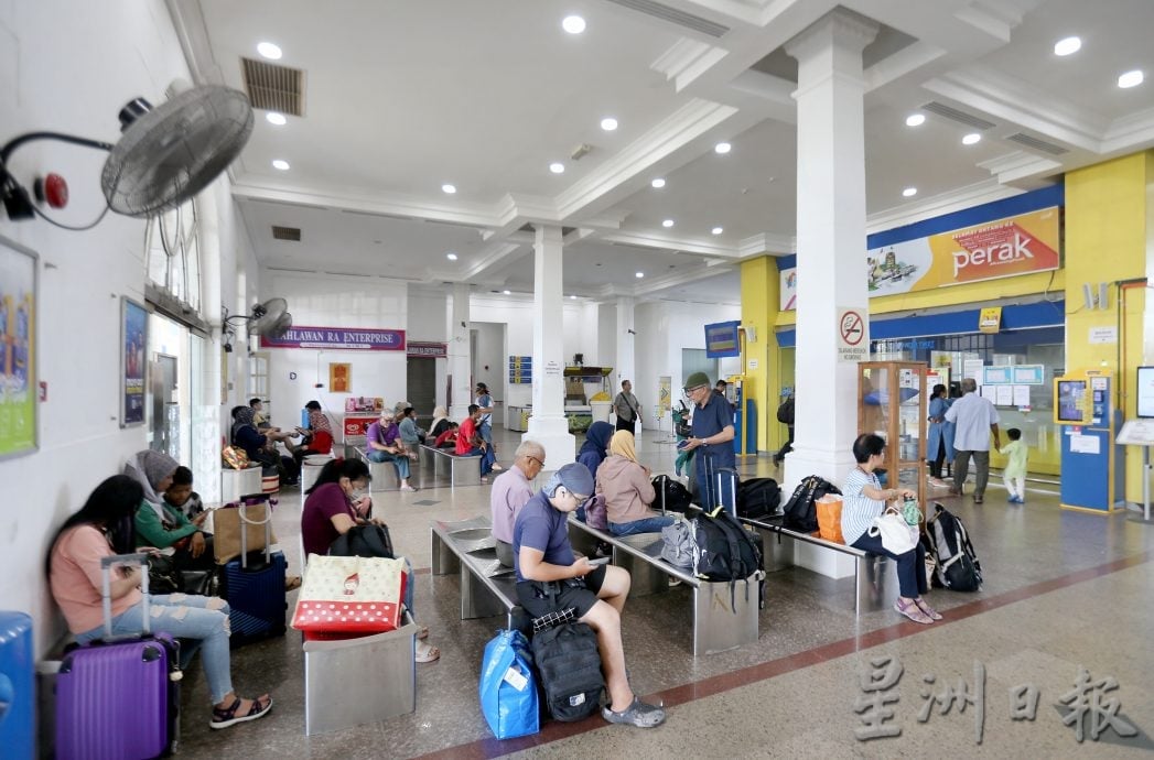 霹：封面主文／怡保火车站焕然一新  天花板不再漏水