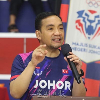 (已签发)全国:U17全国篮赛〡翁哈菲兹:寻篮球界代表人物 委柔州体育大使