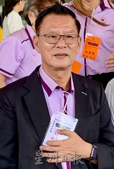 华总华人文化节:火炬半熄