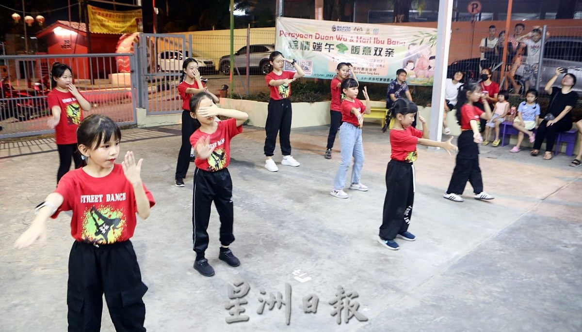 请签发/大都会-(主文)关东村端午双亲节庆祝活动/10图