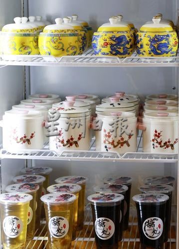 大都会-天气炎热,冷饮甜品销量好