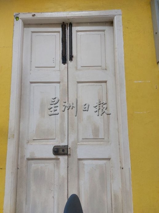 (古城第四版主文)教堂路中巫告示,贴心照顾长者需要